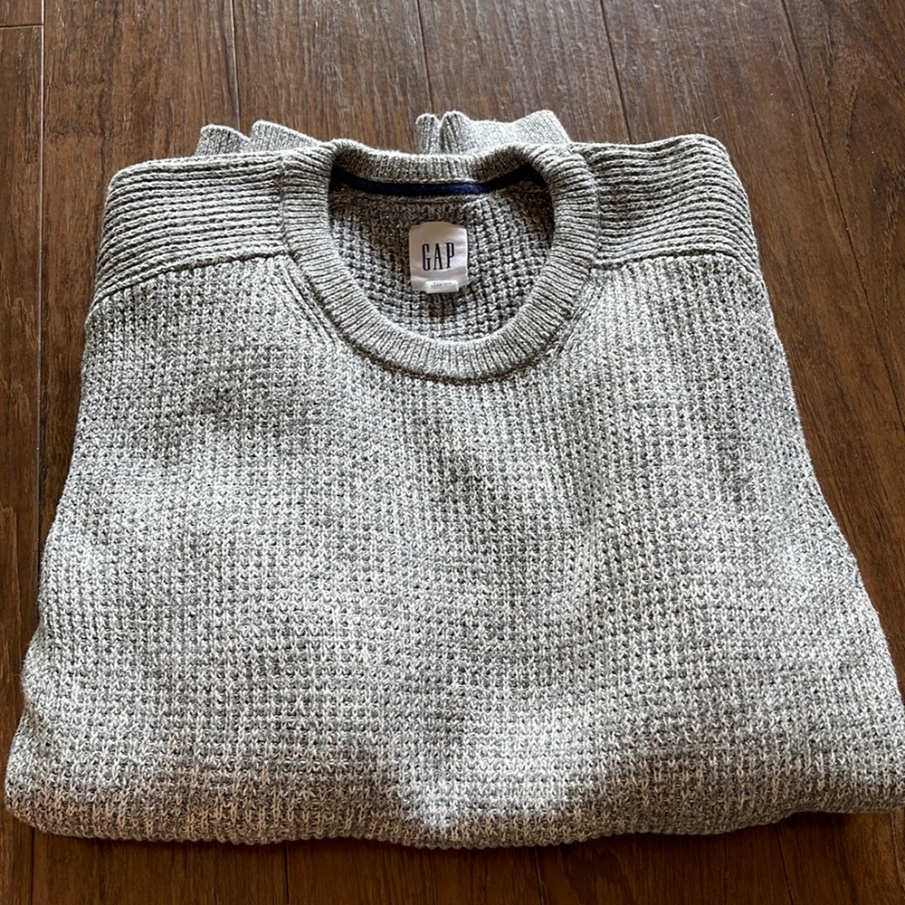 Gap knit sweater